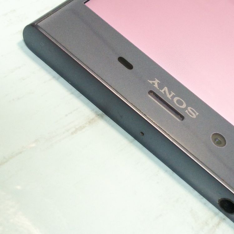 docomo Xperia XZ1 SO-01K Moonlite Blue  751