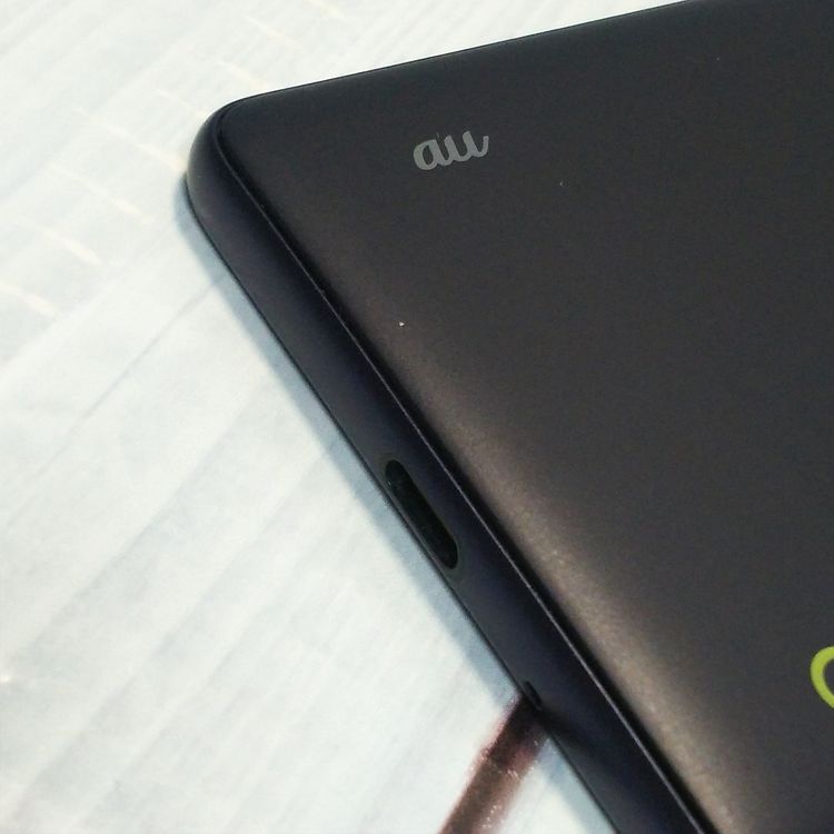 au Qua phone QZ ������ KYV44 ����ǥ���  105