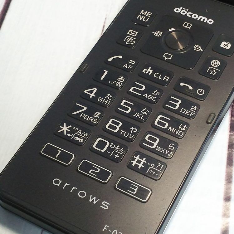 docomo arrows �ٻ��� �������� F-03L �֥�å�  155