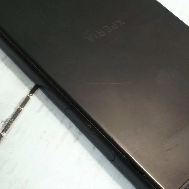SONY Xperia XZs SOV35 au �֥�å�  628