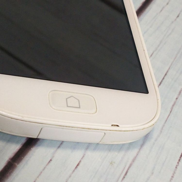 docomo �ٻ��� F-04J �餯�餯���ޡ��ȥե���4 �ۥ磻�� �� WHITE  372