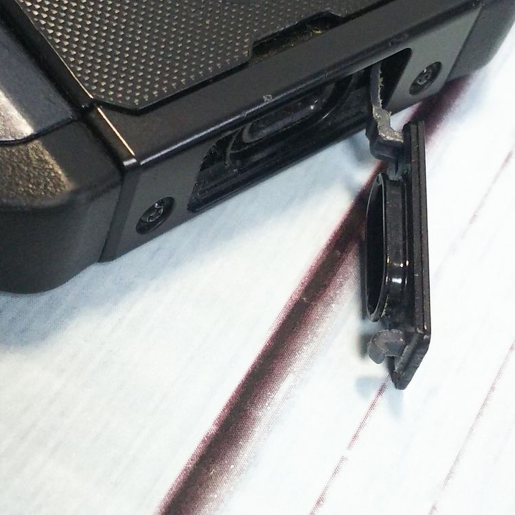 au ������ TORQUE G04 �֥�å� KYV46  631