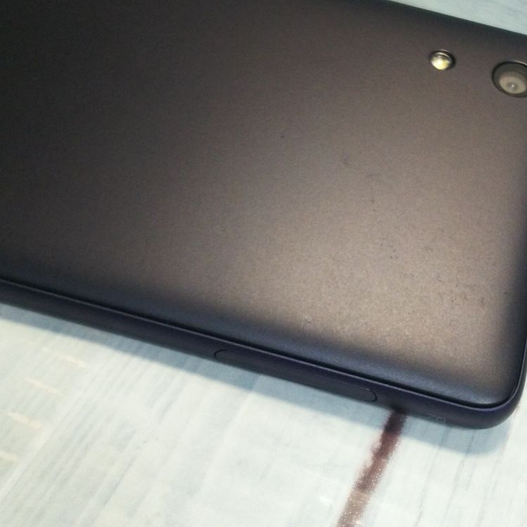 au Qua phone QZ ������ KYV44 ����ǥ���  800