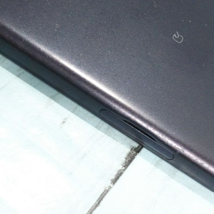 au AQUOS sense2 SHV43 Nuance Black  199