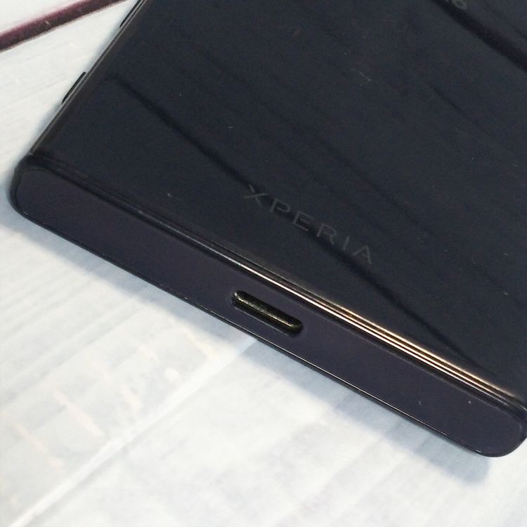 docomo Xperia X Compact SO-02J Universe Black  274