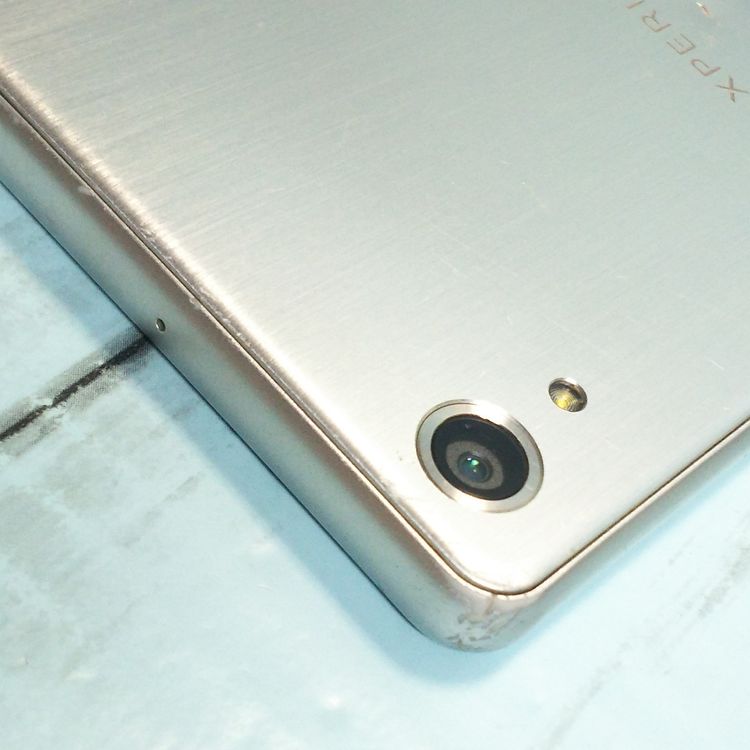 au Xperia X Performance SOV33 �ۥ磻�� ����С�  758