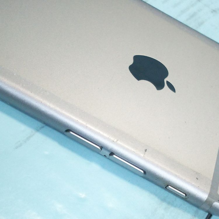 au iPhone6 16GB ���ڡ������졼 009