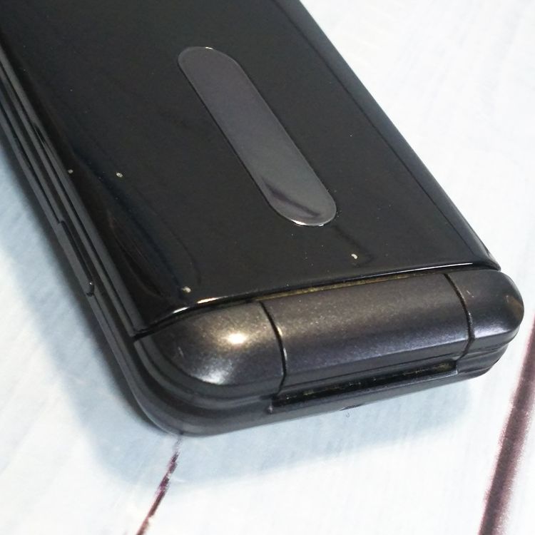 KYOCERA au GRATINA 4G BLACK KYF31  218