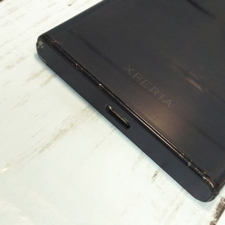 docomo Xperia X Compact SO-02J Universe Black  310