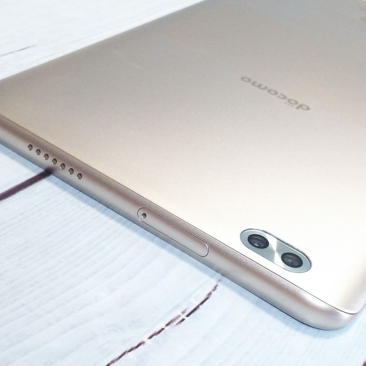 docomo dtab Compact d-02K ������� HUAWEI  512