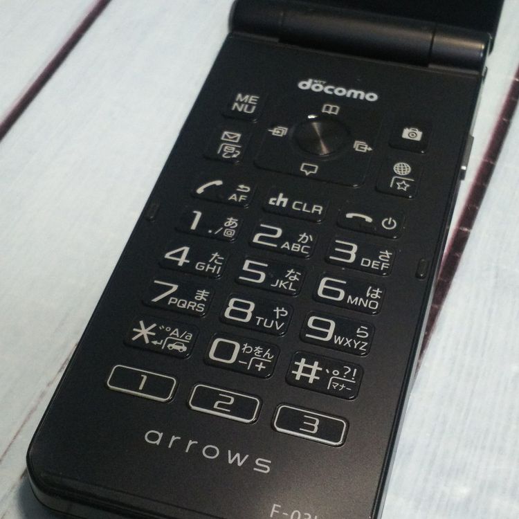 docomo arrows �ٻ��� �������� F-03L �֥�å� [������]  588