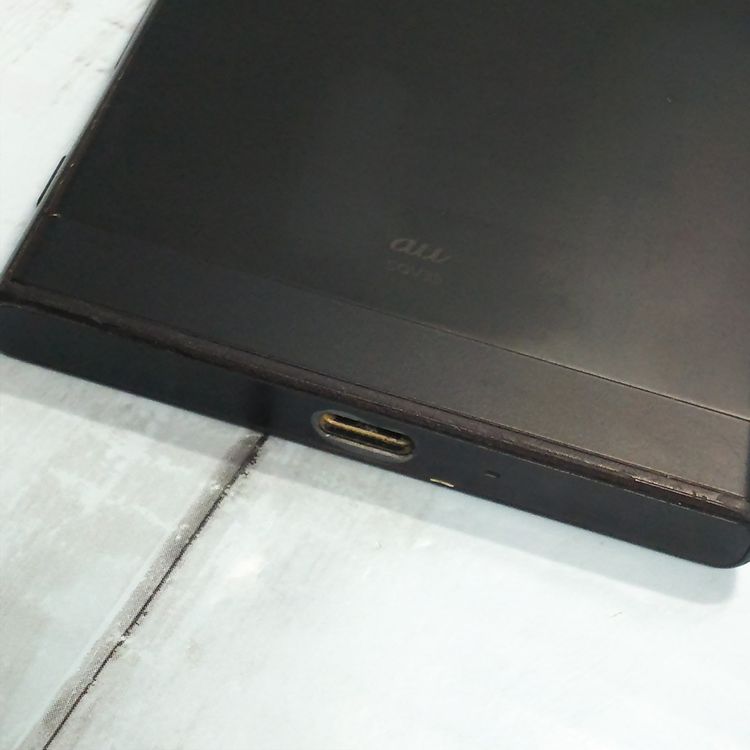 SONY Xperia XZs SOV35 au �֥�å�  628