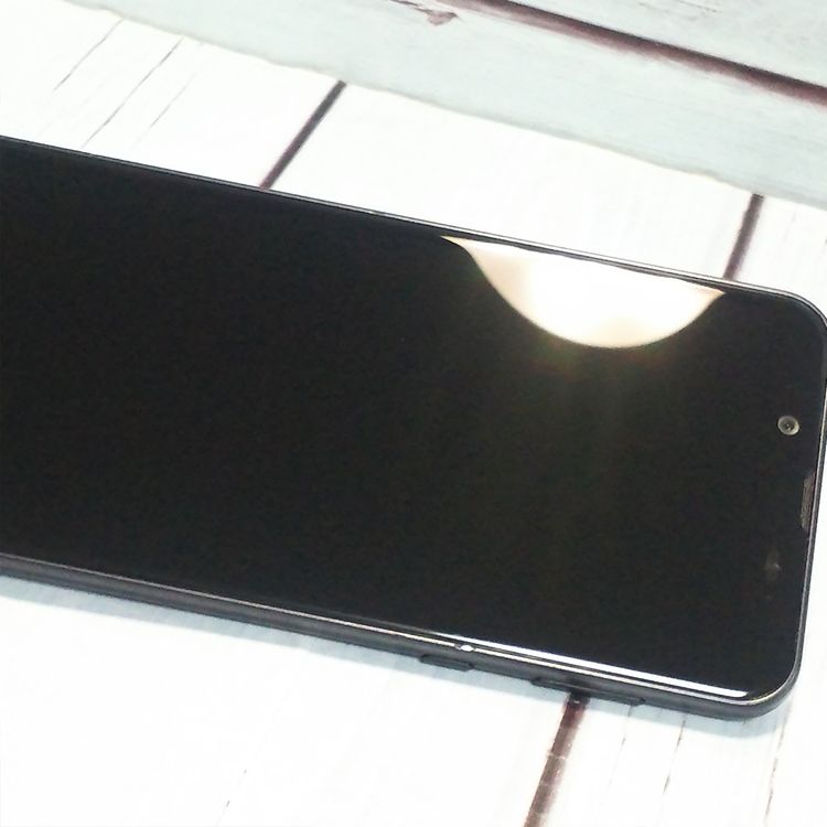 au AQUOS sense2 SHV43 Nuance Black  723