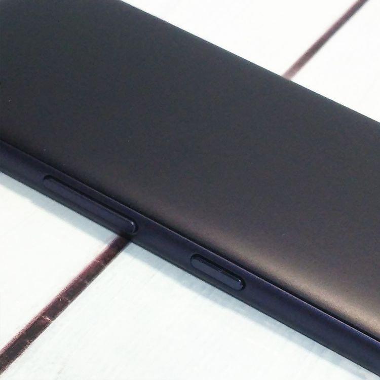 au Qua phone QZ ������ KYV44 ����ǥ���  736