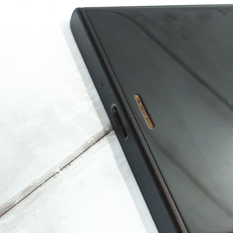 SONY Xperia XZs SOV35 au �֥�å�  836