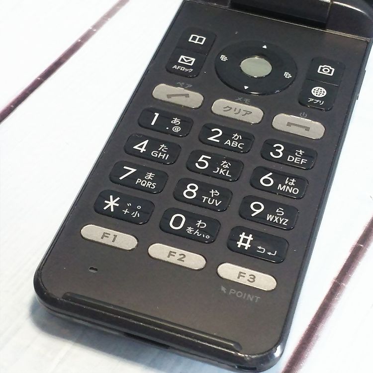 KYOCERA au GRATINA 4G BLACK KYF31  385