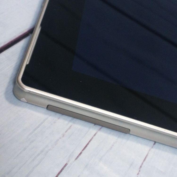 docomo arrows Tab F-02K White �ۥ磻��  397