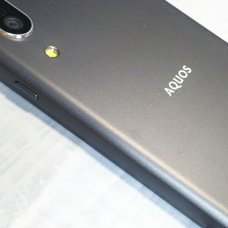 au AQUOS sense3 SHV45 �֥�å�  429