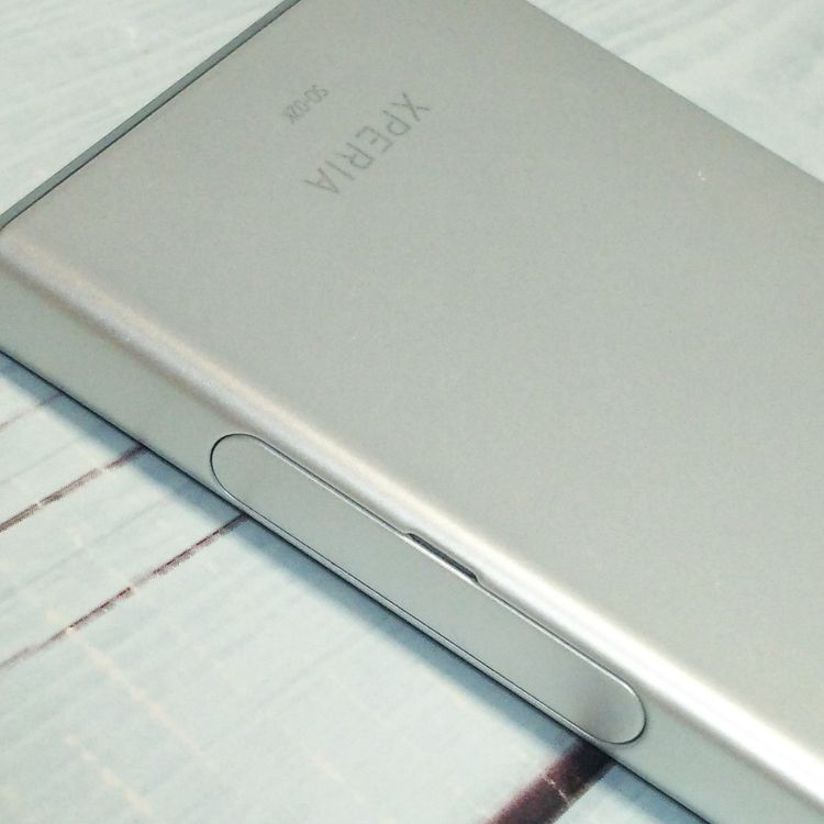 docomo Xperia XZ1 Compact SO-02K ����С� 947