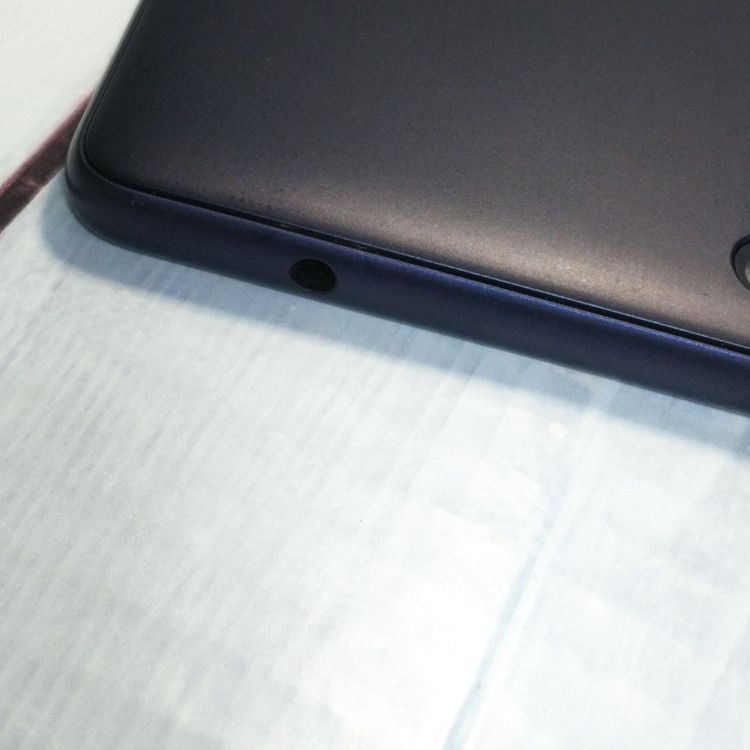 au Qua phone QZ ������ KYV44 ����ǥ���  537