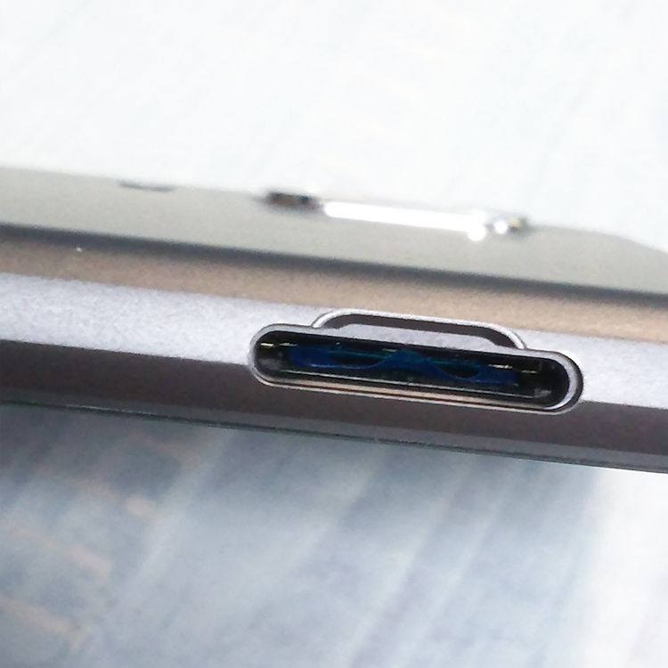 docomo AQUOS sense3 SH-02M �֥�å�  415