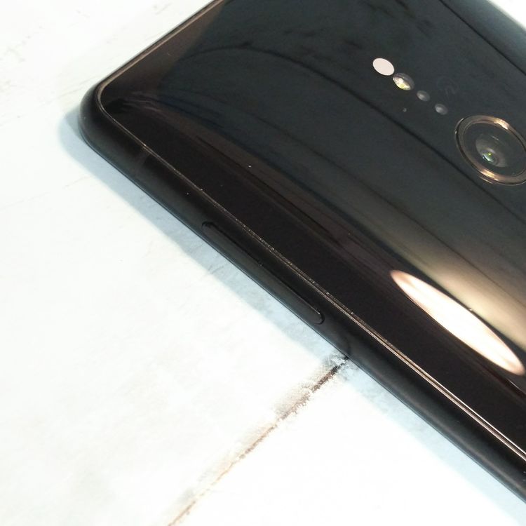 docomo SONY Xperia XZ2 64GB �֥�å� SO-03K  633