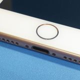 au iPhone8 64GB �������  598
