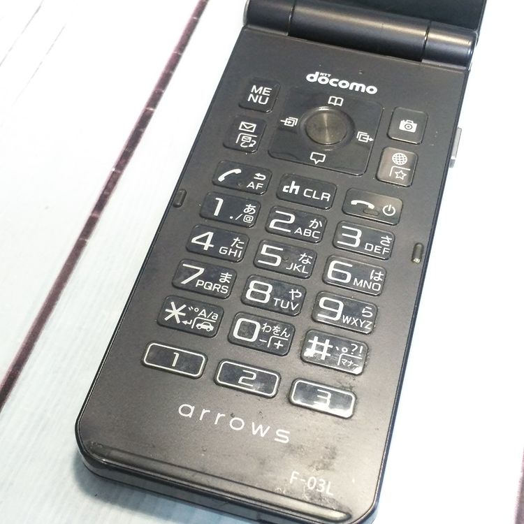 docomo arrows �ٻ��� �������� F-03L �֥�å�  778