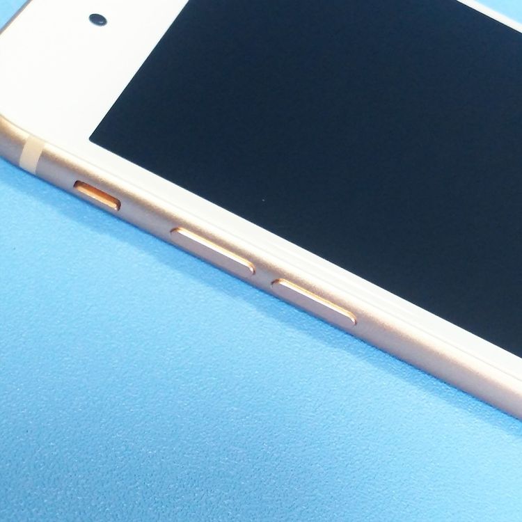 au iPhone8 64GB �������  331