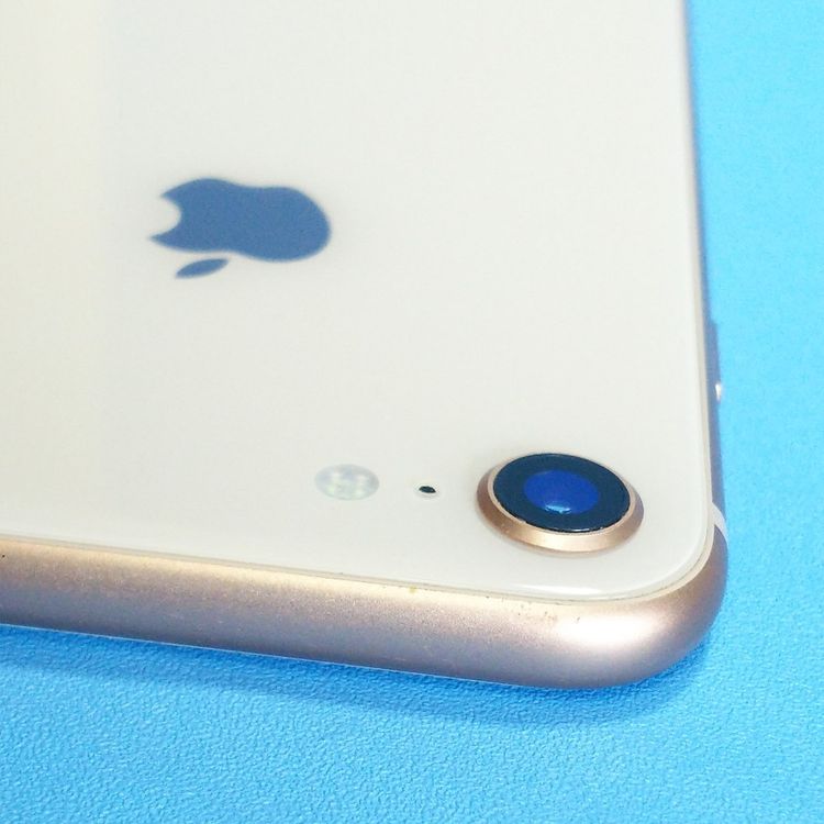au iPhone8 64GB �������  390