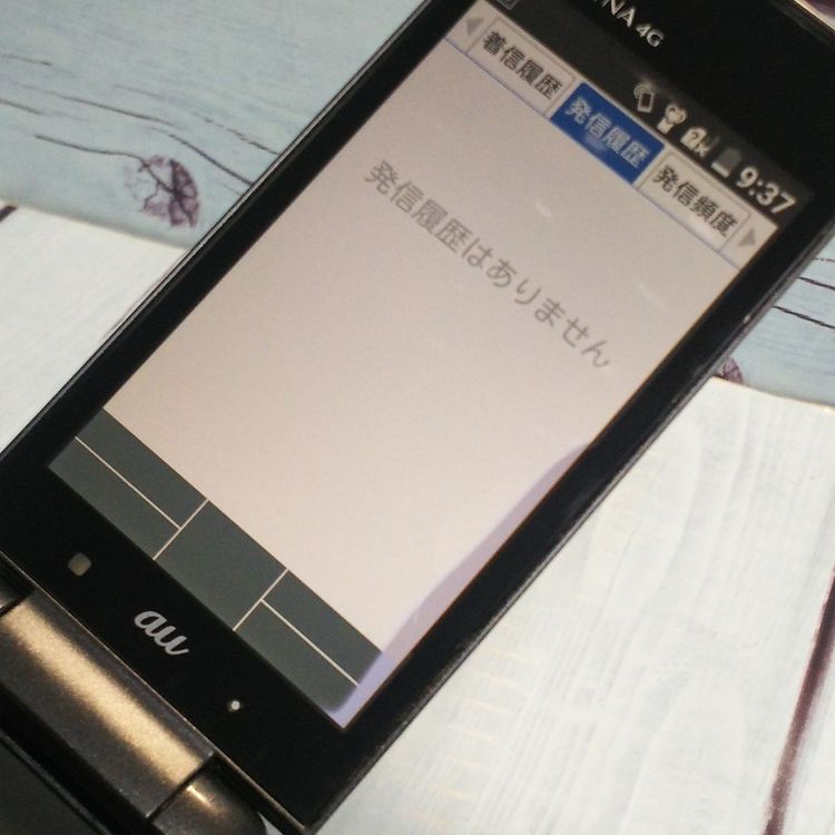 KYOCERA au GRATINA 4G BLACK KYF31 []  086
