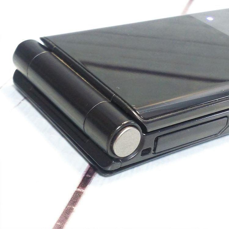 docomo arrows �ٻ��� �������� F-03L �֥�å�  428