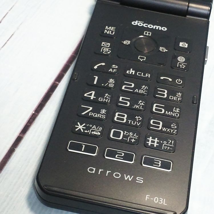 docomo arrows �ٻ��� �������� F-03L �֥�å�  385