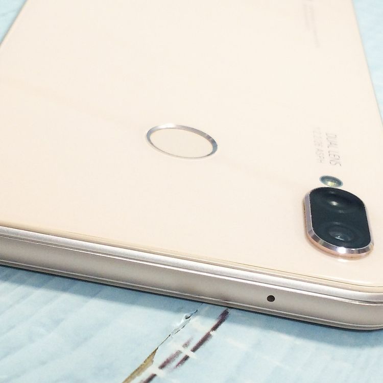 HUAWEI P20 lite ������ԥ� ANE-LX2J  082
