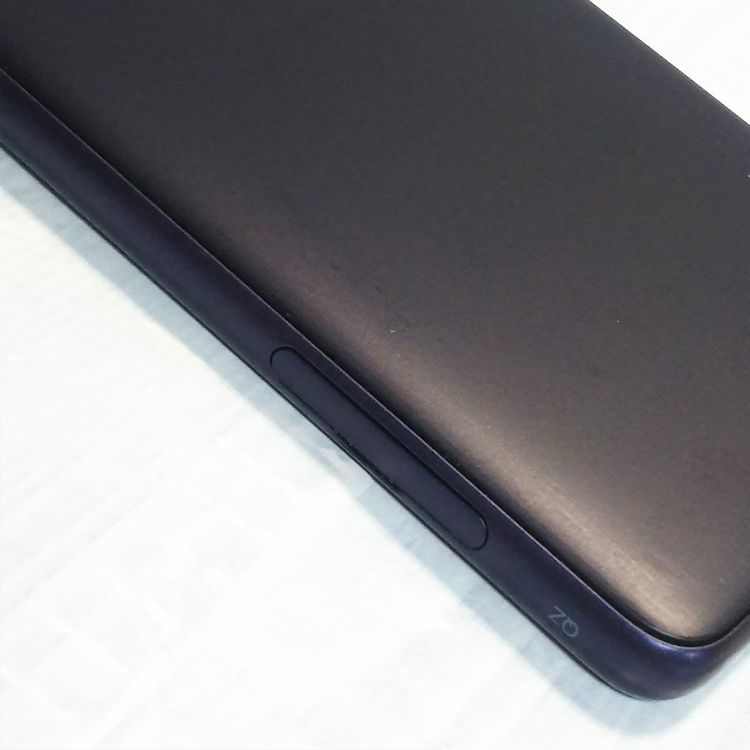 au Qua phone QZ ������ KYV44 ����ǥ���  884