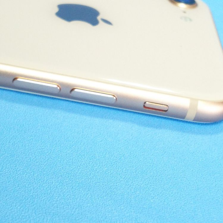 au iPhone8 64GB �������  287
