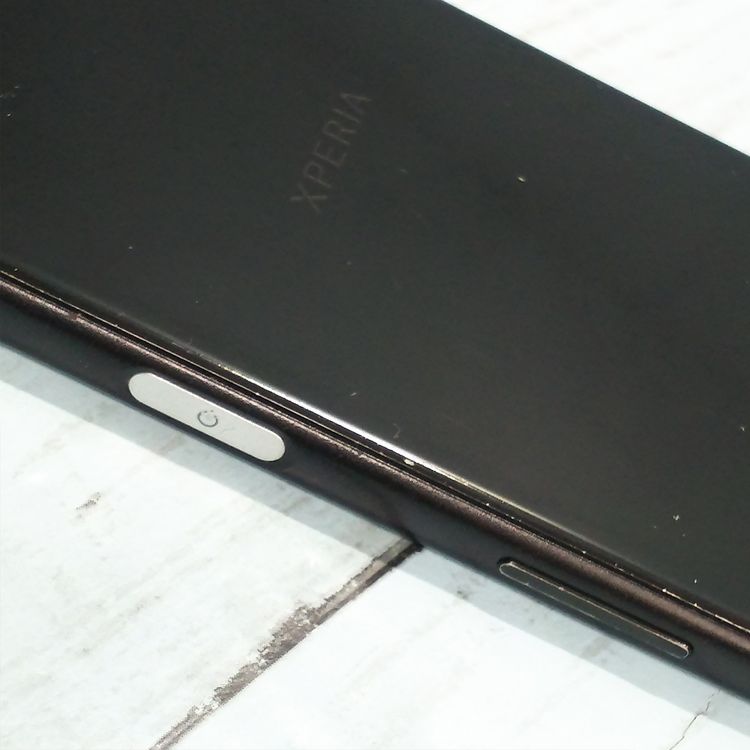 SONY Xperia XZs SOV35 au �֥�å�  353