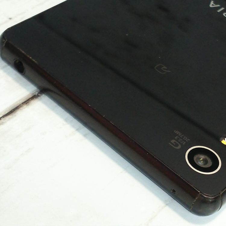 SONY au Xperia Z4 SOV31 Black  087