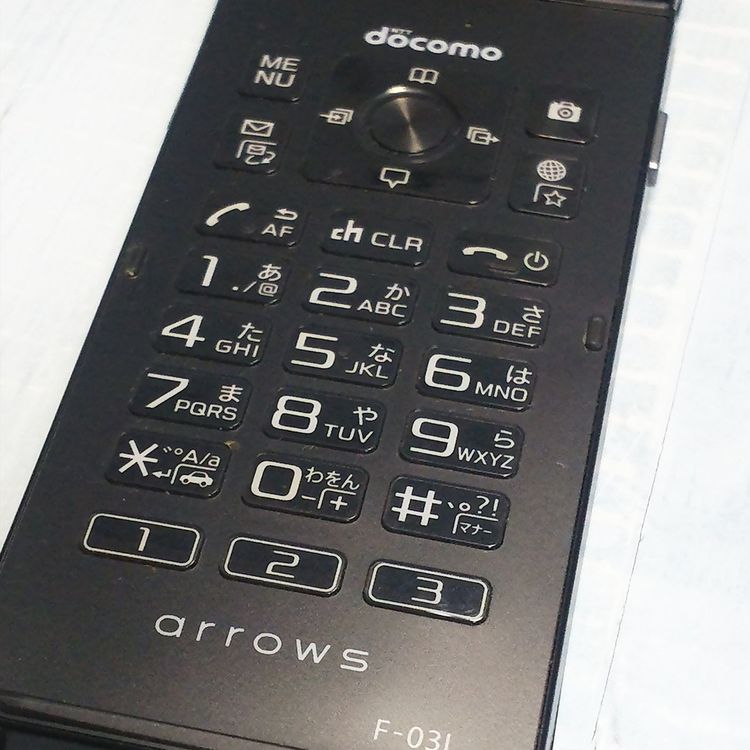 docomo arrows �ٻ��� �������� F-03L �֥�å�  724