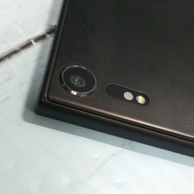 SONY Xperia XZs SOV35 au �֥�å�  374