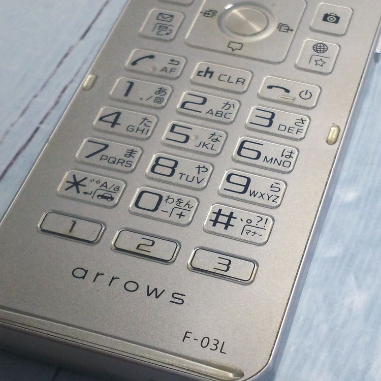docomo arrows �ٻ��� �������� F-03L ����С�  593
