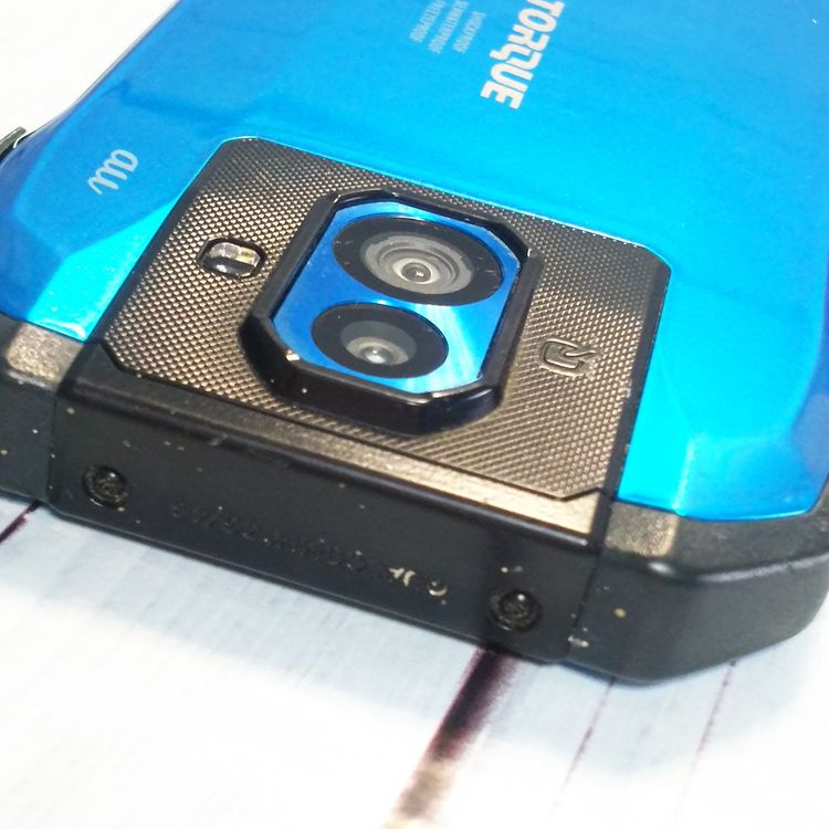 au ������ TORQUE G04 �֥롼 KYV46  822