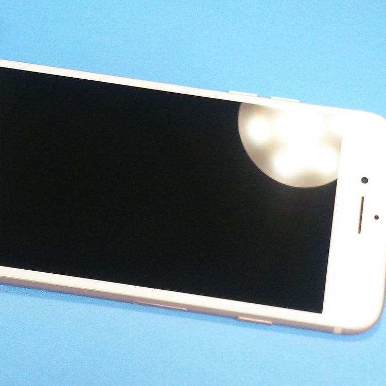 au iPhone8 64GB �������  287