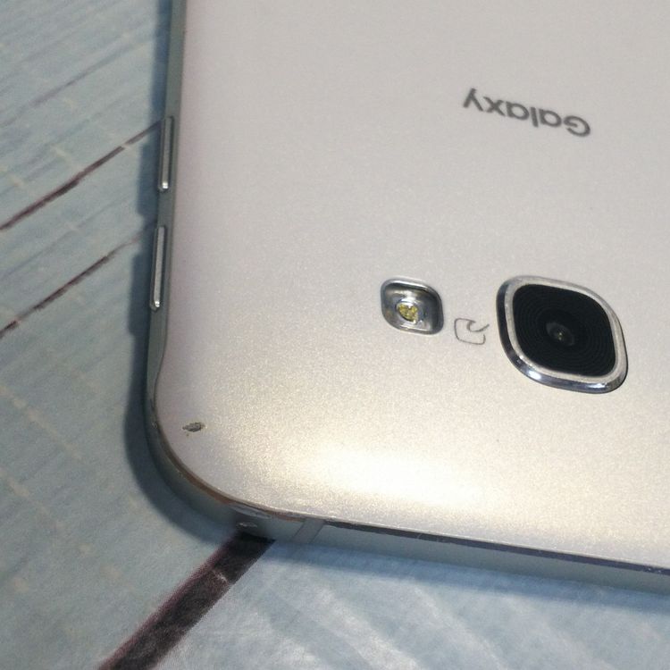 au Galaxy A8 SCV32 32GB �ۥ磻�� ����� [������]  605