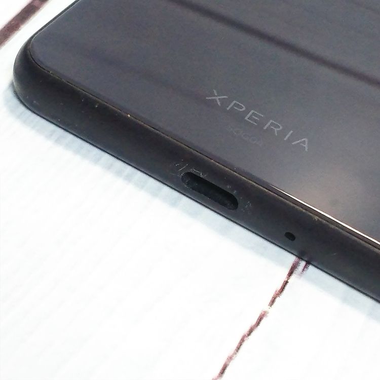 au Xperia 10 III SOG04  �֥�å� ��  084