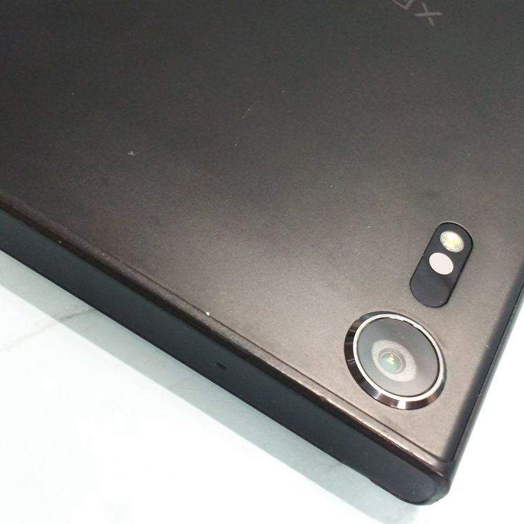 SONY Xperia XZs SOV35 au �֥�å�  686