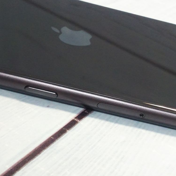 SoftBank iPhone8 64GB ���ڡ������졼  617