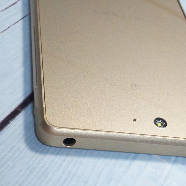 docomo arrows SV F-03H Gold �������  076