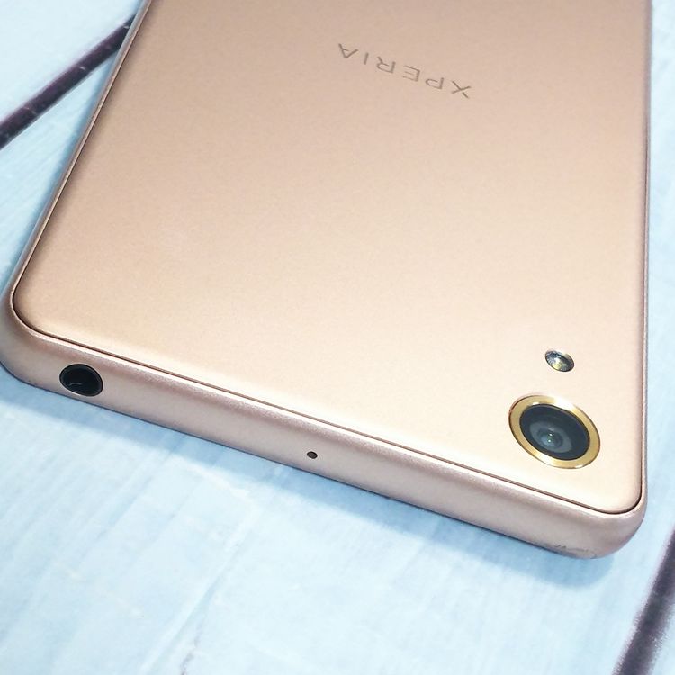 au Xperia X Perfomance SOV33 ������������� �ԥ�  751