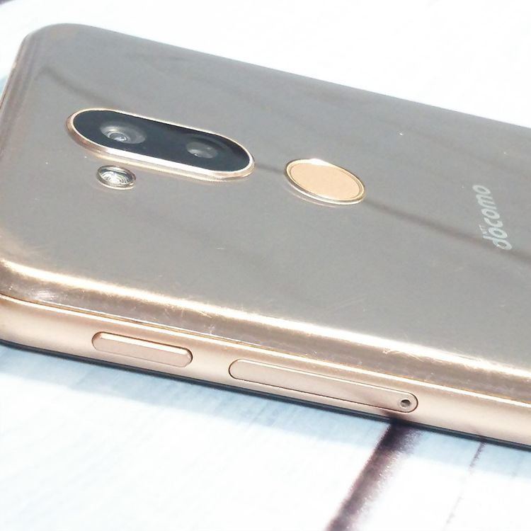 docomo LG style 2 L-01L �������  315